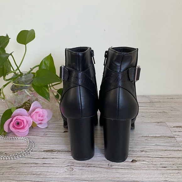 🌸Ankle boots / Size9 /Black - Picture 4 of 5